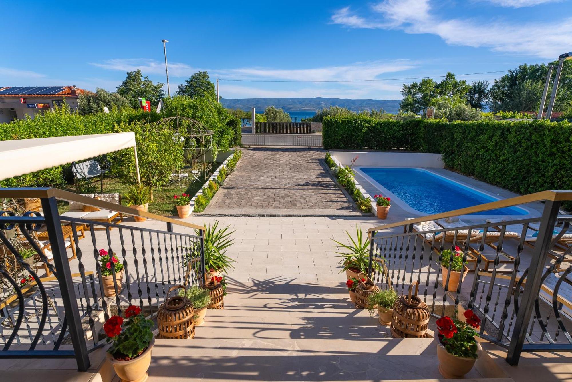 Storge Boutique Bed & Breakfast Omiš Εξωτερικό φωτογραφία