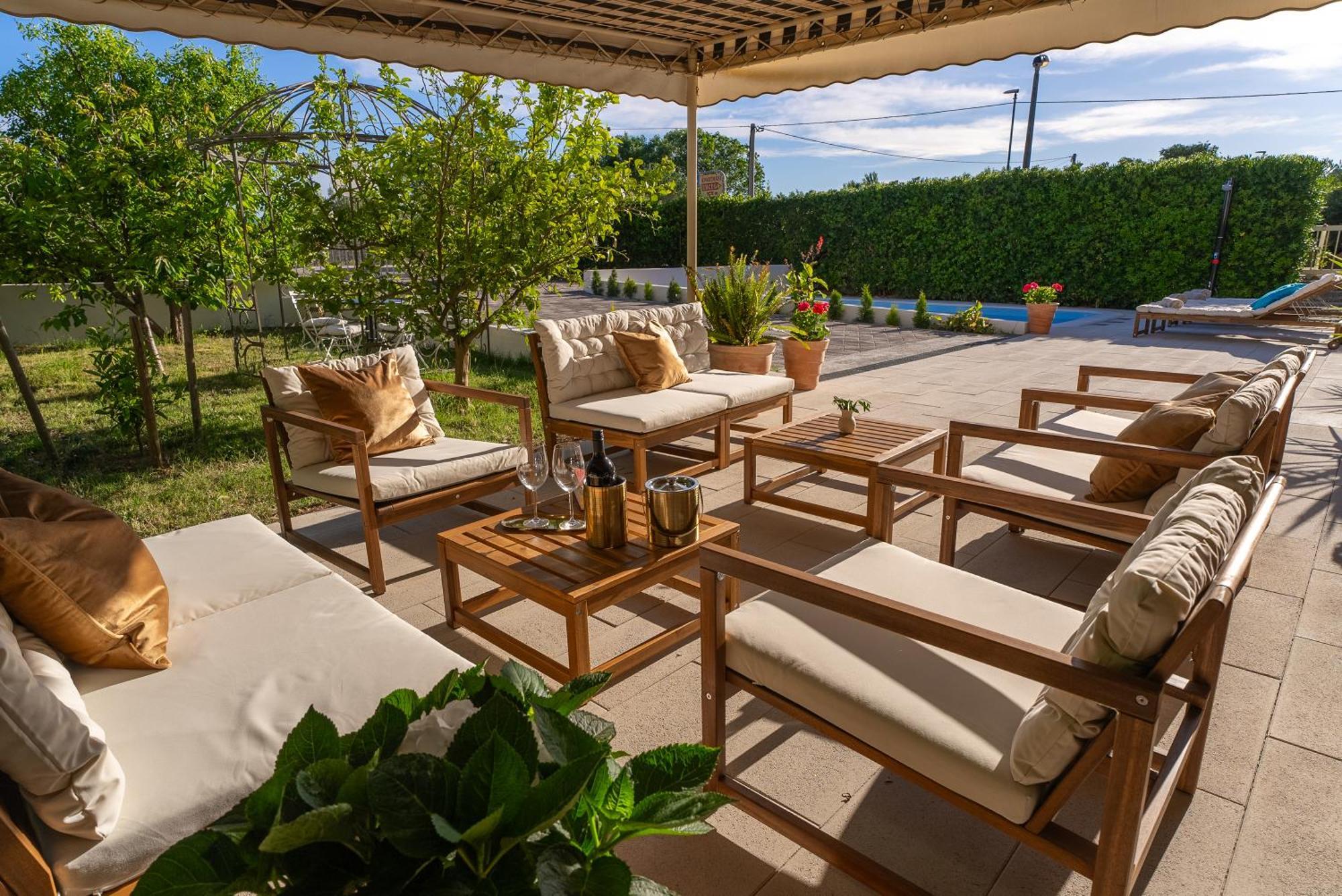 Storge Boutique Bed & Breakfast Omiš Εξωτερικό φωτογραφία